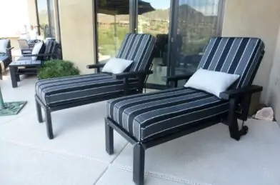 01_Signature Poolside