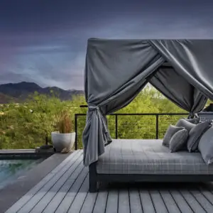 01_Square Canopy Bed