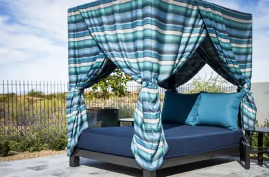 03_Rectangle Canopy Bed