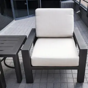 05_2x4 Elite Casual Seating