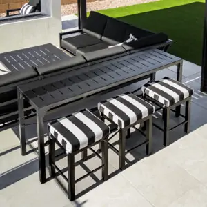 10_Slatted Metal Tables
