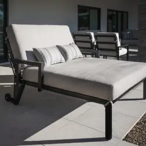 19_2x2 Elite Poolside