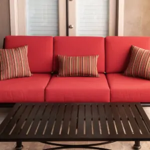 20_Slatted Metal Tables