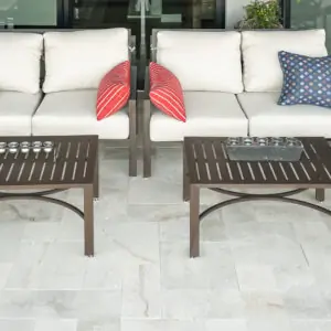 30_Slatted Metal Tables